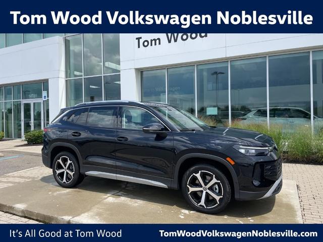 Photo of 2025 Deep Black Pearl Effect Volkswagen Tiguan