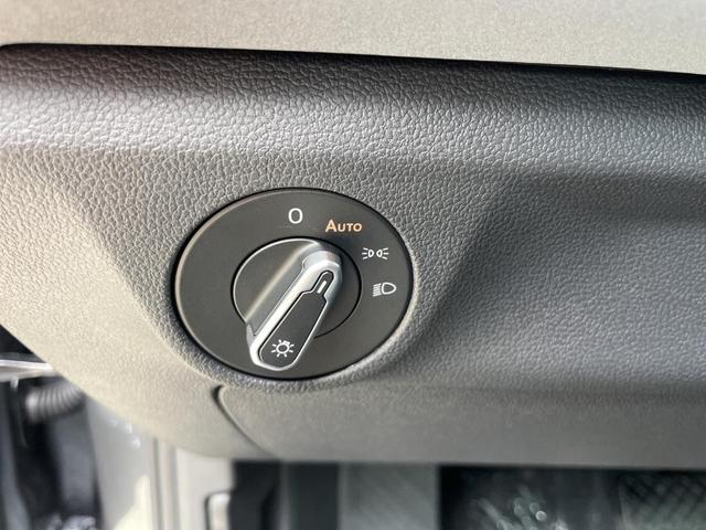 Photo of 2025 Platinum Gray Metallic Volkswagen Jetta