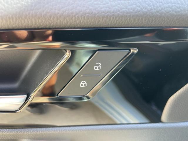 Photo of 2025 Alpine Grey Volkswagen Jetta