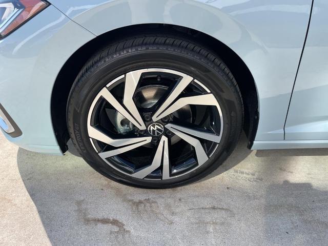 Photo of 2025 Alpine Grey Volkswagen Jetta