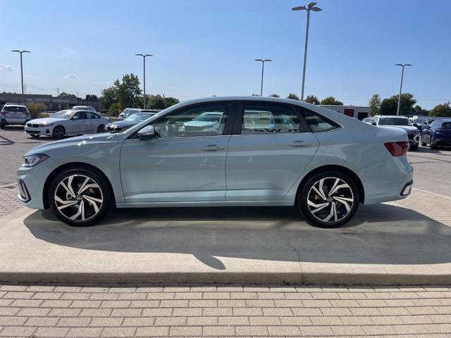 Photo of 2025 Alpine Grey Volkswagen Jetta