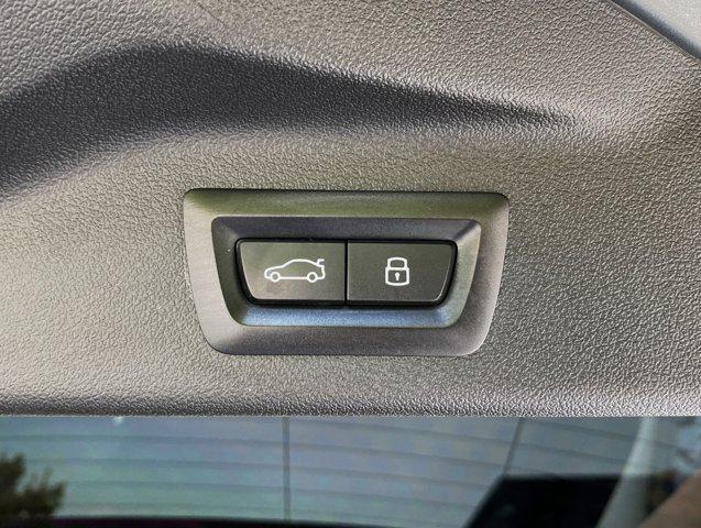 Photo of 2024 Skyscraper Grey Metallic BMW X7