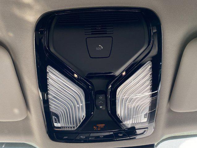 Photo of 2024 Skyscraper Grey Metallic BMW X7