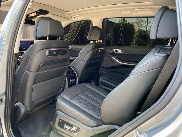 Photo of 2024 Skyscraper Grey Metallic BMW X7