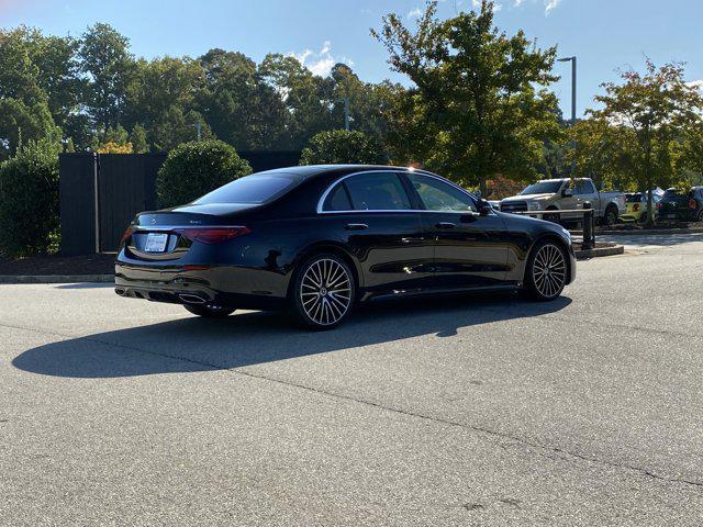 Photo of 2022 Black Mercedes-Benz S-Class