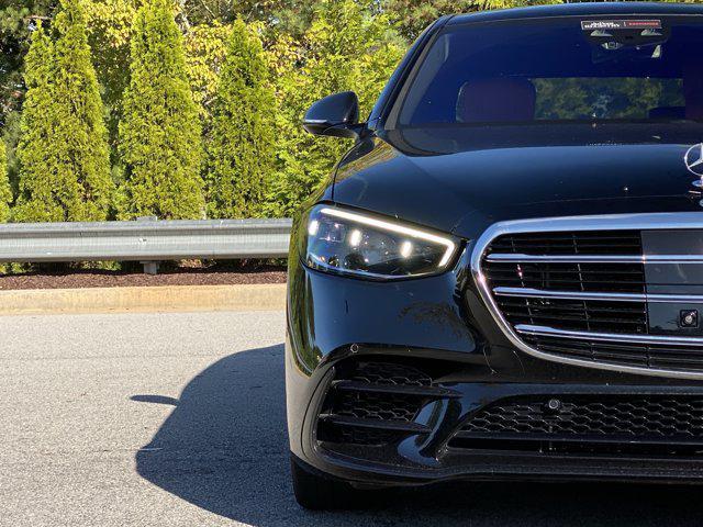 Photo of 2022 Black Mercedes-Benz S-Class
