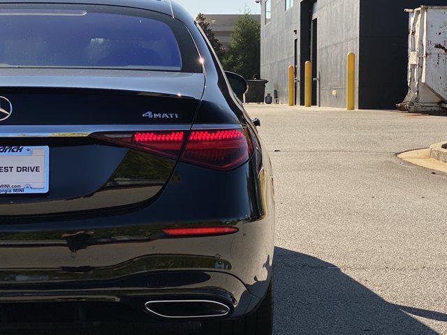 Photo of 2022 Black Mercedes-Benz S-Class