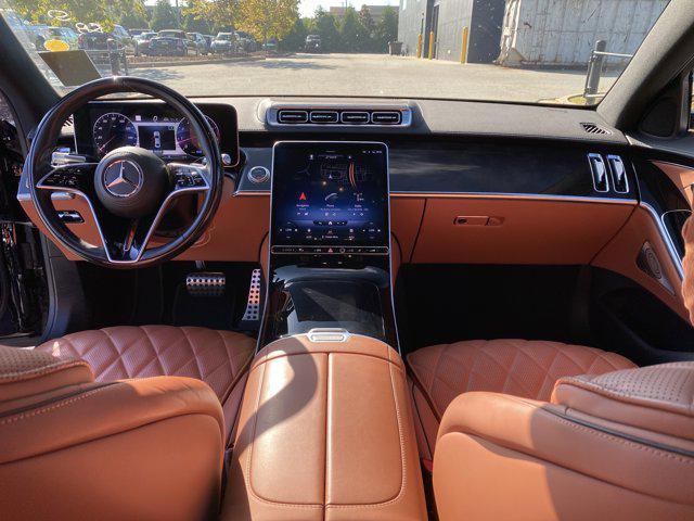 Photo of 2022 Black Mercedes-Benz S-Class