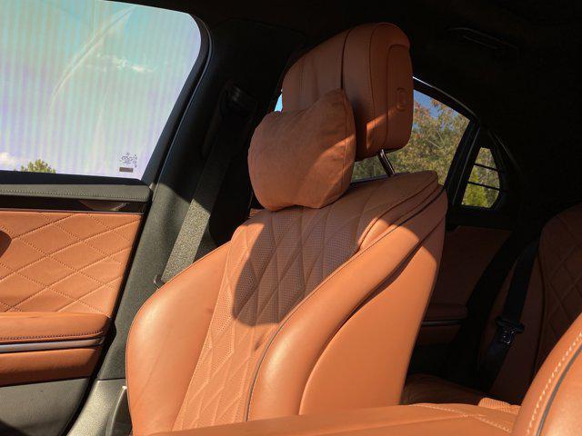 Photo of 2022 Black Mercedes-Benz S-Class