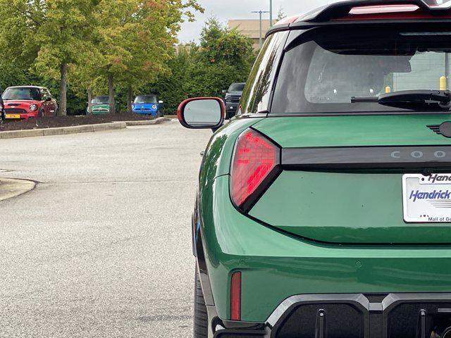 Photo of 2025 British Racing Green IV Metallic MINI Hardtop