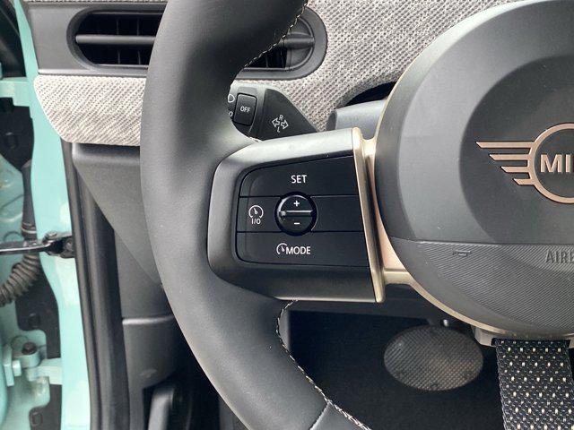 Photo of 2025 Ocean Wave Green Metallic MINI Hardtop