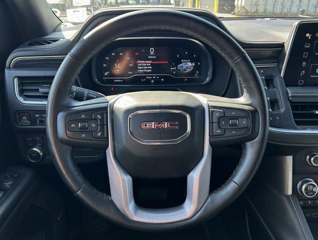 Photo of 2023 Summit White GMC Yukon