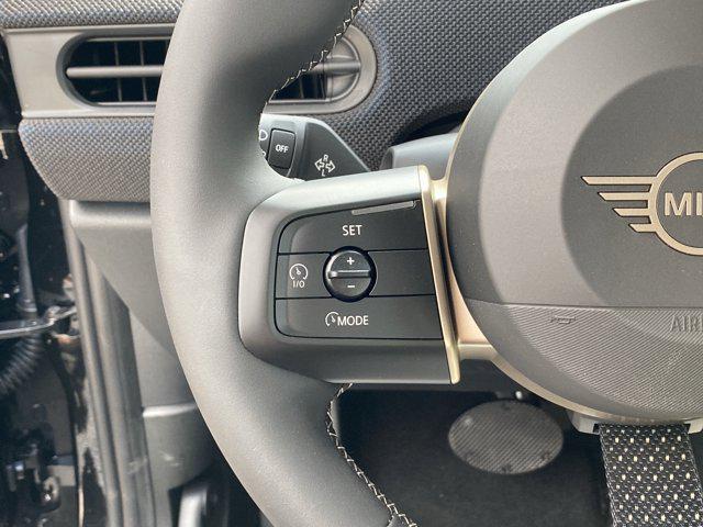 Photo of 2025 Midnight Black II Metallic MINI Hardtop