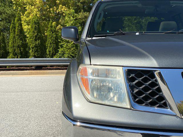 Photo of 2006 Storm Gray Nissan Frontier