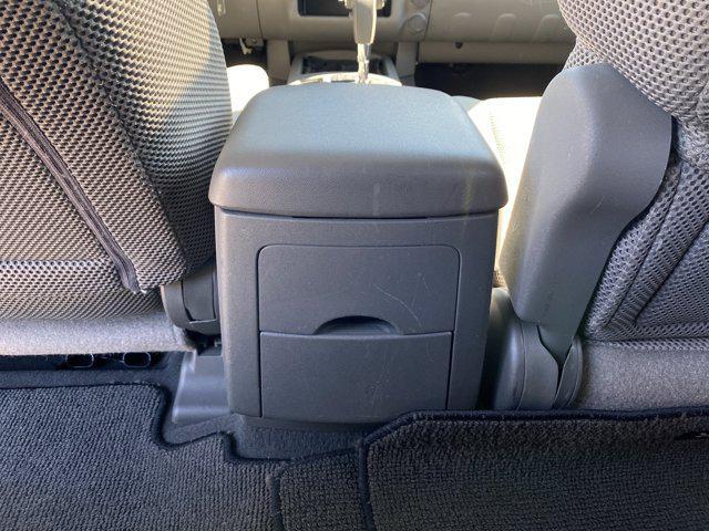 Photo of 2006 Storm Gray Nissan Frontier