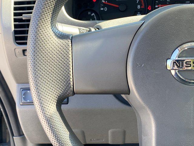 Photo of 2006 Storm Gray Nissan Frontier