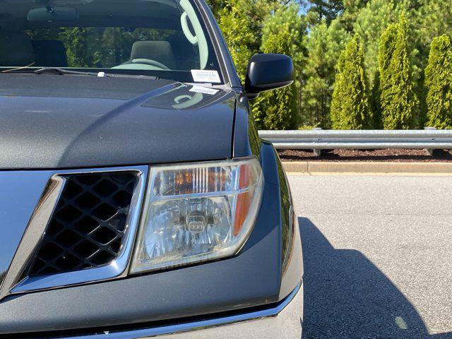 Photo of 2006 Storm Gray Nissan Frontier
