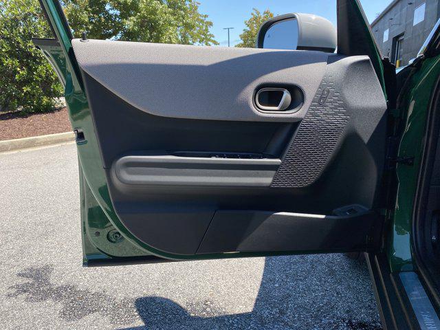 Photo of 2025 British Racing Green IV Metallic MINI Hardtop