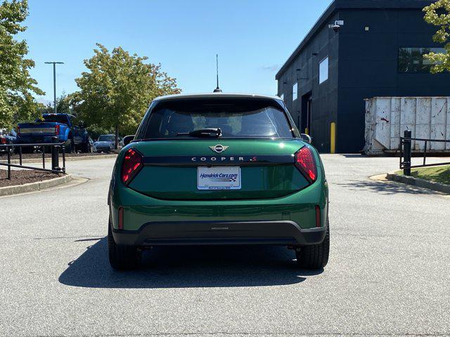 Photo of 2025 British Racing Green IV Metallic MINI Hardtop