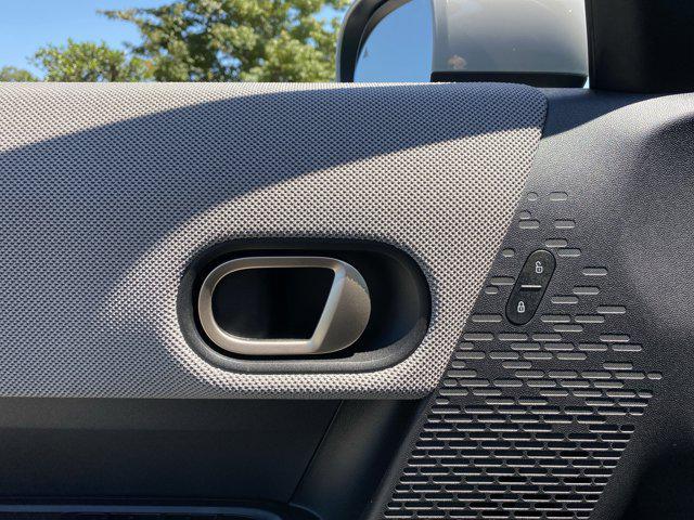Photo of 2025 British Racing Green IV Metallic MINI Hardtop