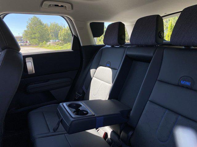 Photo of 2025 Nanuq White Metallic MINI Countryman