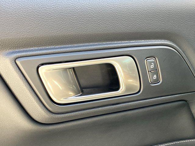 Photo of 2020 Oxford White Ford Shelby GT500