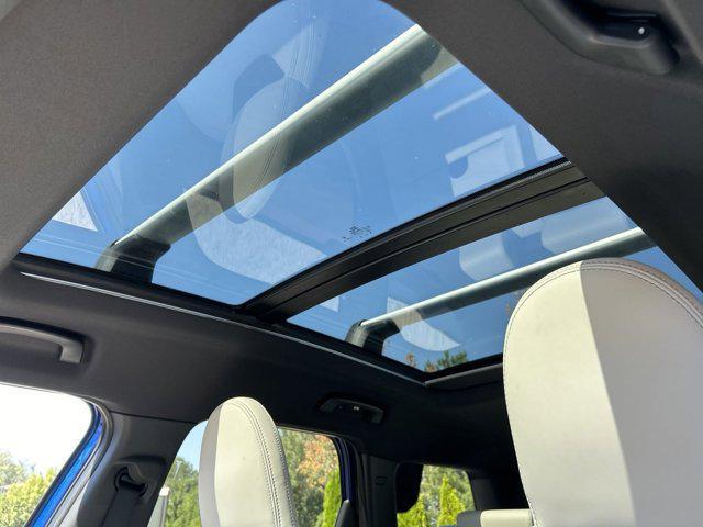Photo of 2025 Blazing Blue Metallic MINI Countryman