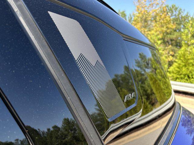 Photo of 2025 Blazing Blue Metallic MINI Countryman