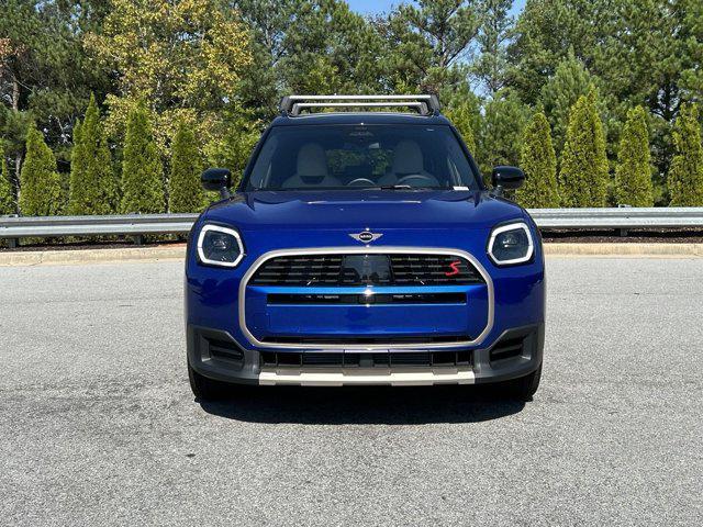 Photo of 2025 Blazing Blue Metallic MINI Countryman