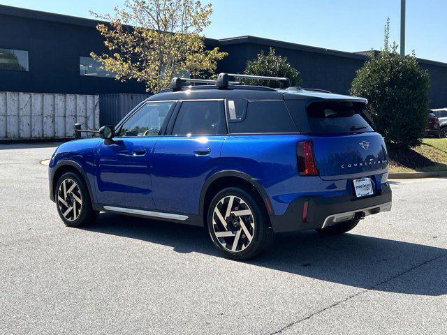 Photo of 2025 Blazing Blue Metallic MINI Countryman