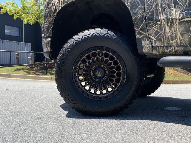 Photo of 2020 Black Chevrolet Silverado 1500