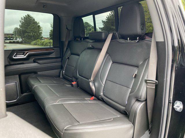 Photo of 2024 Onyx Black GMC Sierra 2500