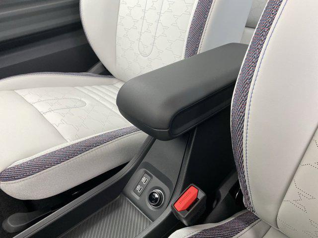 Photo of 2025 Nanuq White Metallic MINI Hardtop