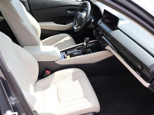 Photo of 2023 Urban Gray Pearl Honda Accord Hybrid