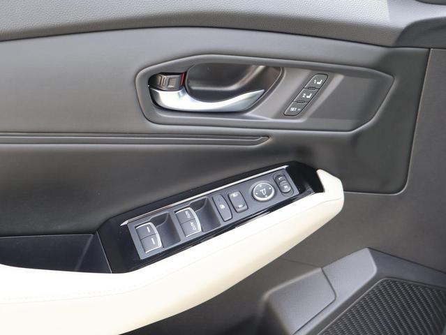 Photo of 2023 Urban Gray Pearl Honda Accord Hybrid