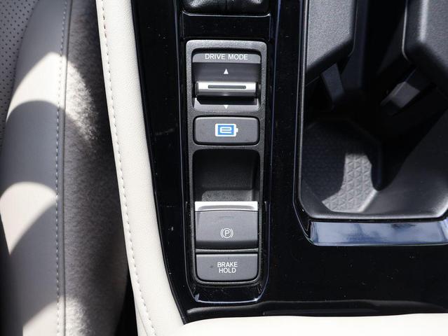 Photo of 2023 Urban Gray Pearl Honda Accord Hybrid