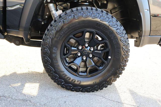 Photo of 2025 Granite Crystal Metallic Clearcoat RAM 1500