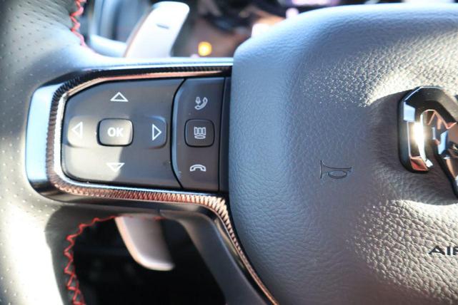 Photo of 2025 Granite Crystal Metallic Clearcoat RAM 1500