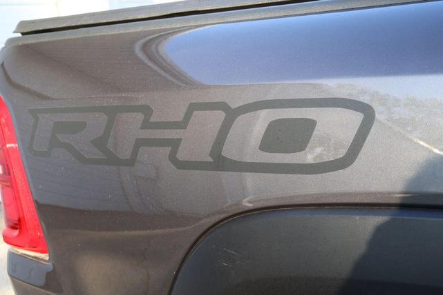 Photo of 2025 Granite Crystal Metallic Clearcoat RAM 1500