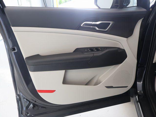 Photo of 2026 Panthera Metal Gray Kia Sportage