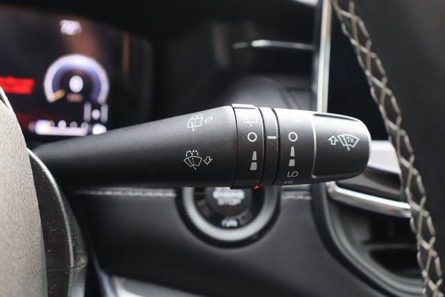 Photo of 2022 Diamond Black Crystal Pearlcoat Jeep Compass