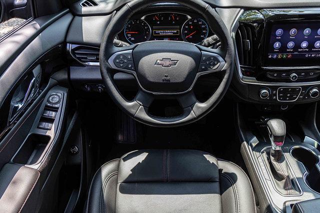 Photo of 2024 Mosaic Black Metallic Chevrolet Traverse