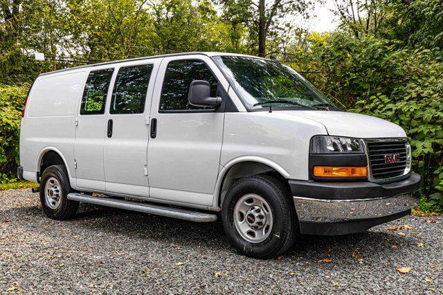 Photo of 2023 Summit White GMC Savana 2500