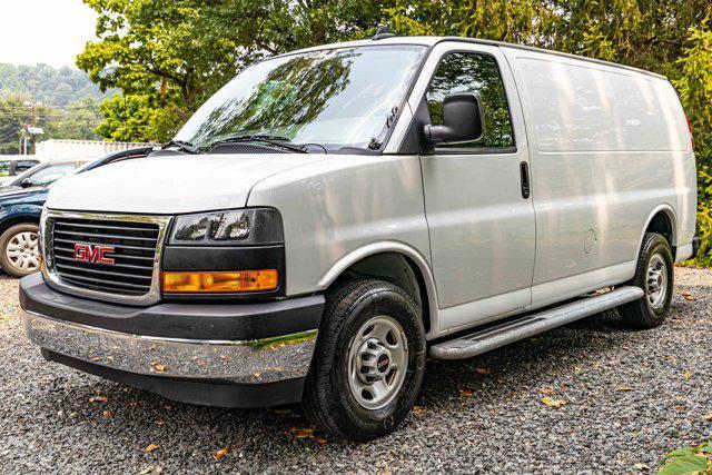 Photo of 2023 Summit White GMC Savana 2500