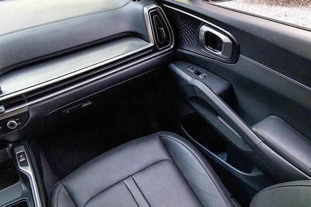 Photo of 2024 Wolf Gray Kia Sorento