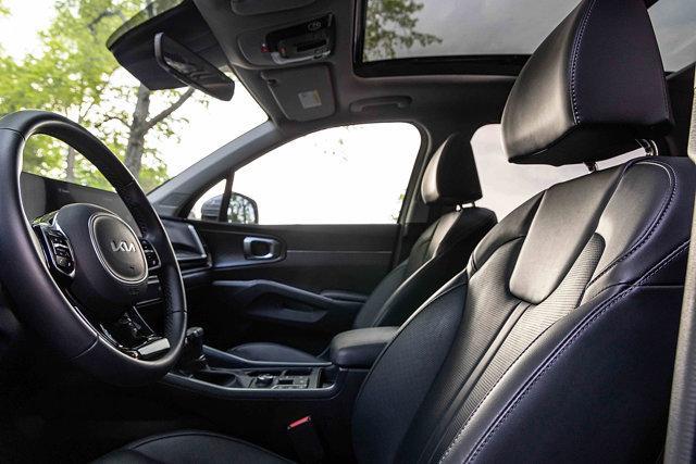 Photo of 2024 Wolf Gray Kia Sorento