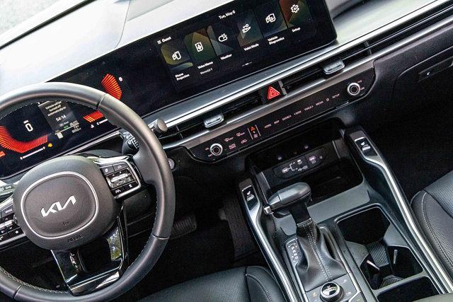Photo of 2024 Wolf Gray Kia Sorento