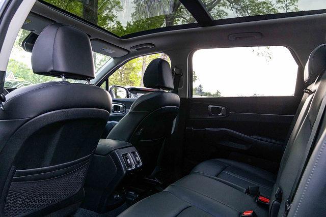 Photo of 2024 Wolf Gray Kia Sorento