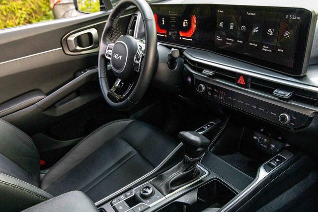 Photo of 2024 Wolf Gray Kia Sorento