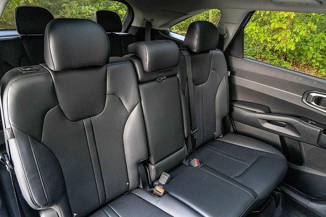 Photo of 2024 Wolf Gray Kia Sorento